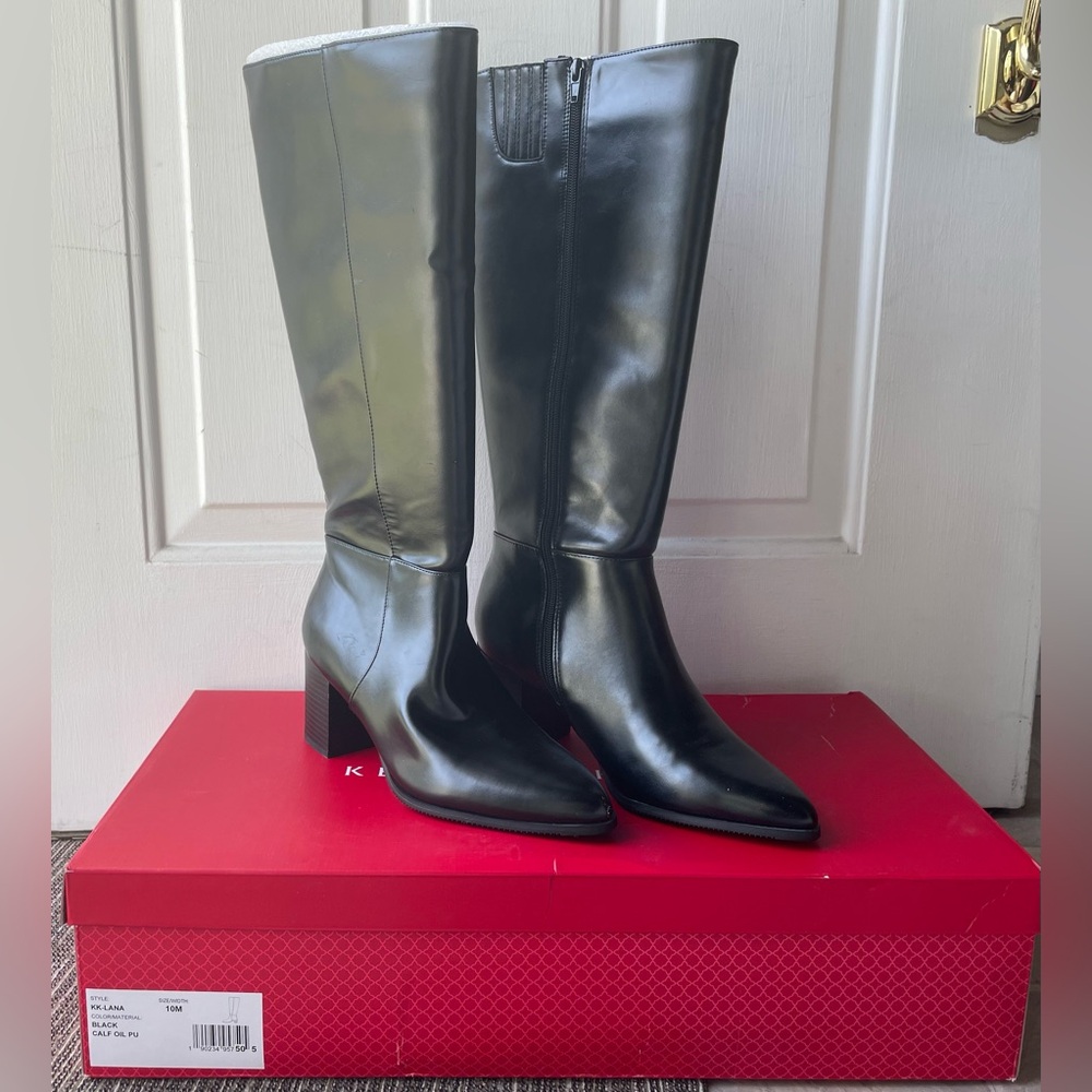 Kelly & Katie Black Knee-High Leather Boots